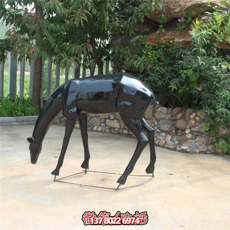 玻璃鋼雕塑景觀噴漆，點綴小區(qū)抽象美景