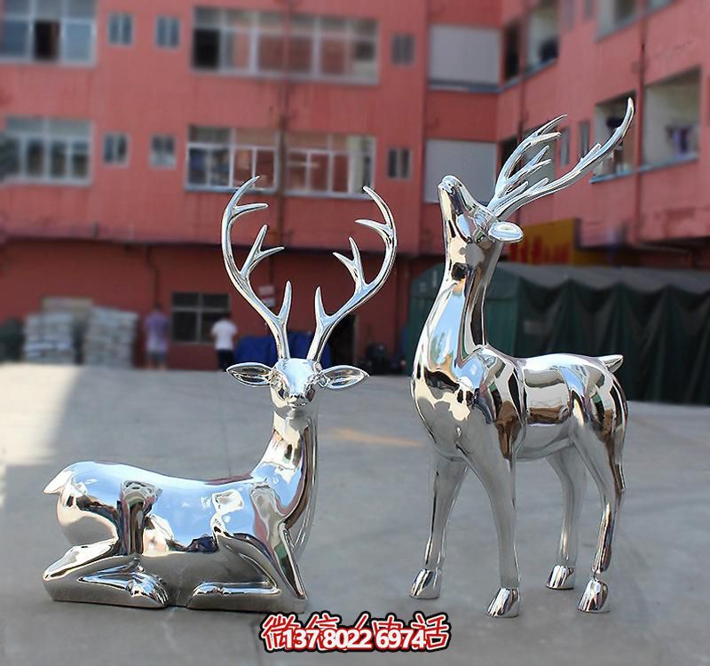 不銹鋼鏡面鹿雕塑，點綴公園景區(qū)