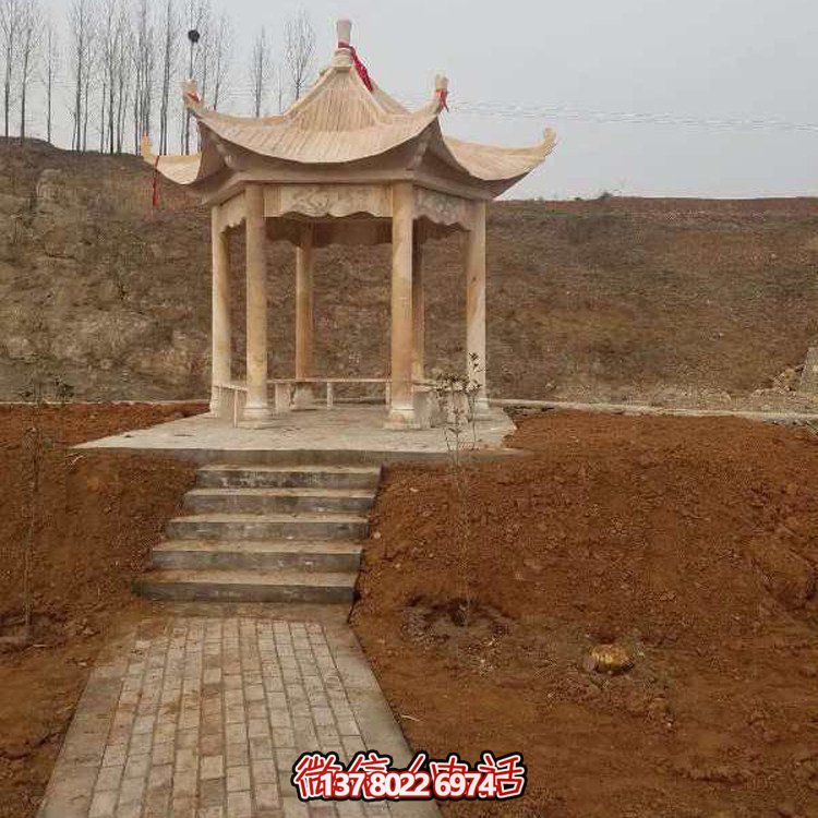 色彩斑斕的晚霞紅涼亭，讓您享受中式園林的繽紛景點(diǎn)