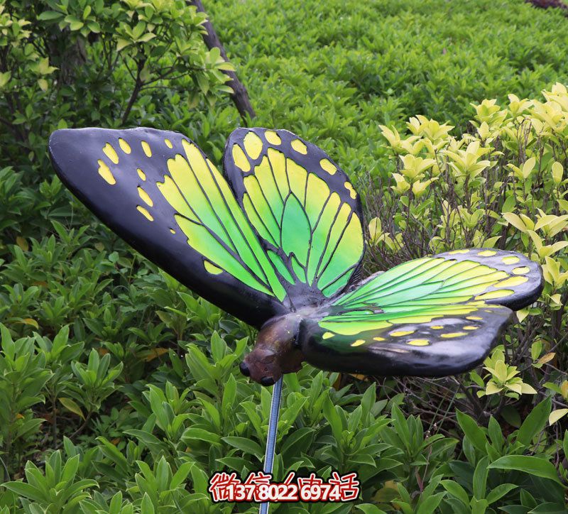 玻璃鋼蝴蝶雕塑，點亮操場創(chuàng)意之美