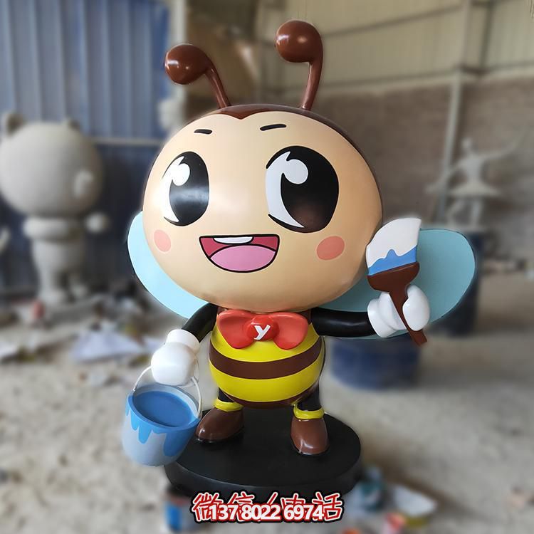 蜜蜂玻璃鋼雕塑，為你的戶外園林景觀增添卡通風(fēng)采