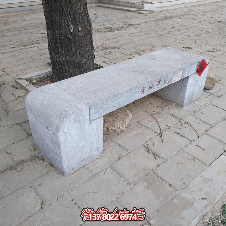 青石雕刻石凳，讓你盡情休閑