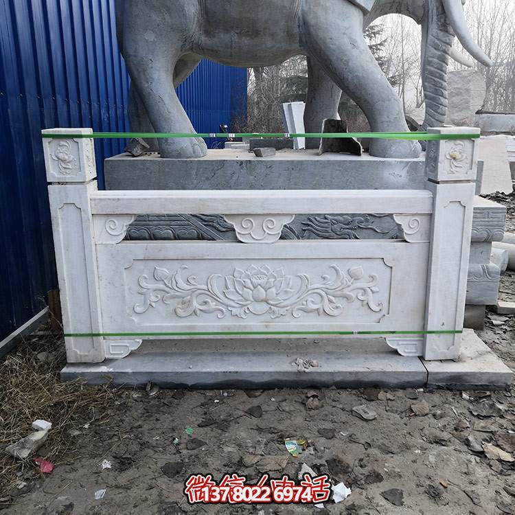 精美石雕扶手欄桿，完美裝飾戶外