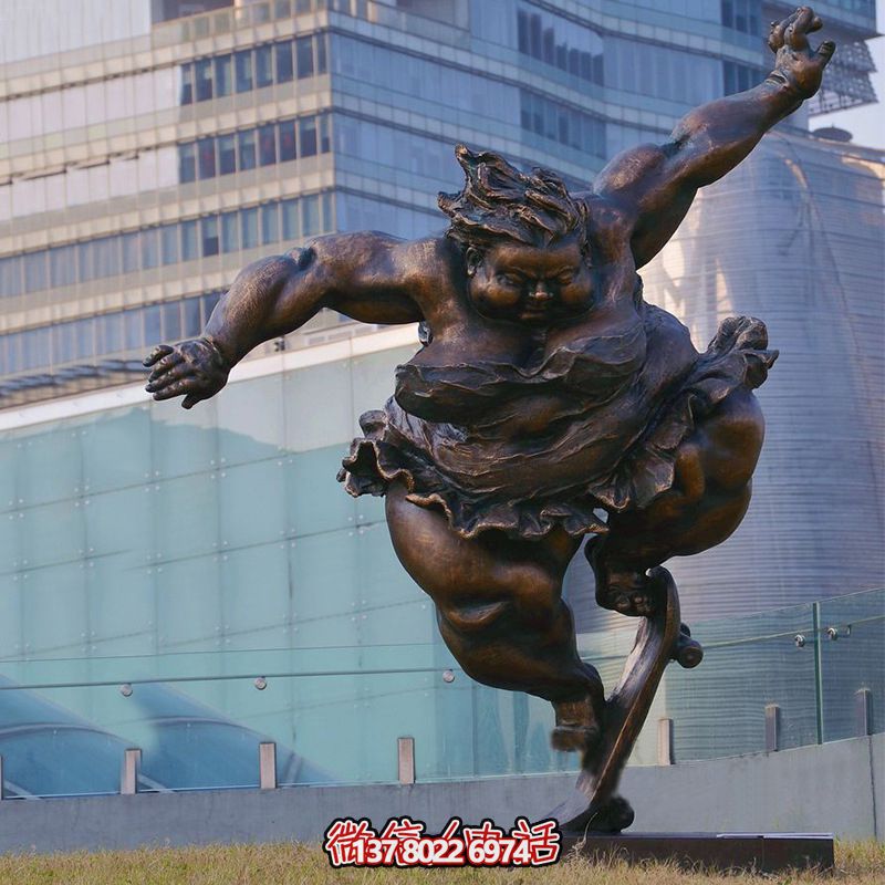 玻璃鋼雕塑滑板車，為城市公園和廣場帶來活力