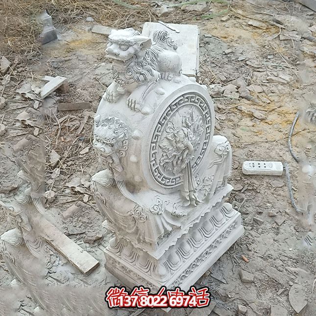 非凡的石雕獅子雕塑，點(diǎn)綴精致的庭院別墅