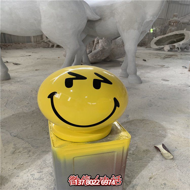 全新玻璃鋼游樂場(chǎng)，彩繪公仔、卡通雕塑，讓您的游樂體驗(yàn)更加豐富多彩