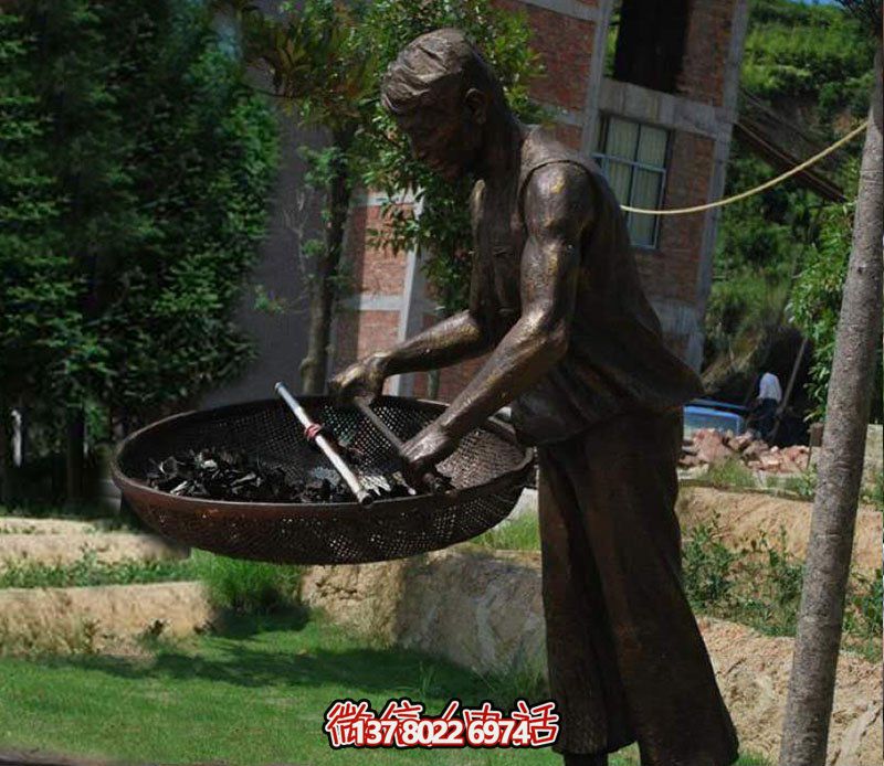 傳承古典，曬出最精美的茶葉人物銅雕