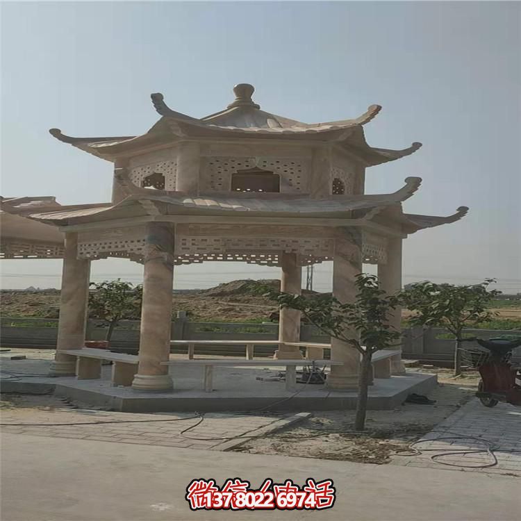 雙層紅雕涼亭，觀賞絕美晚霞，享受乘涼樂趣