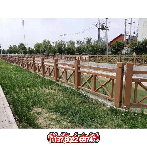 城市風(fēng)情裝飾防腐木護欄