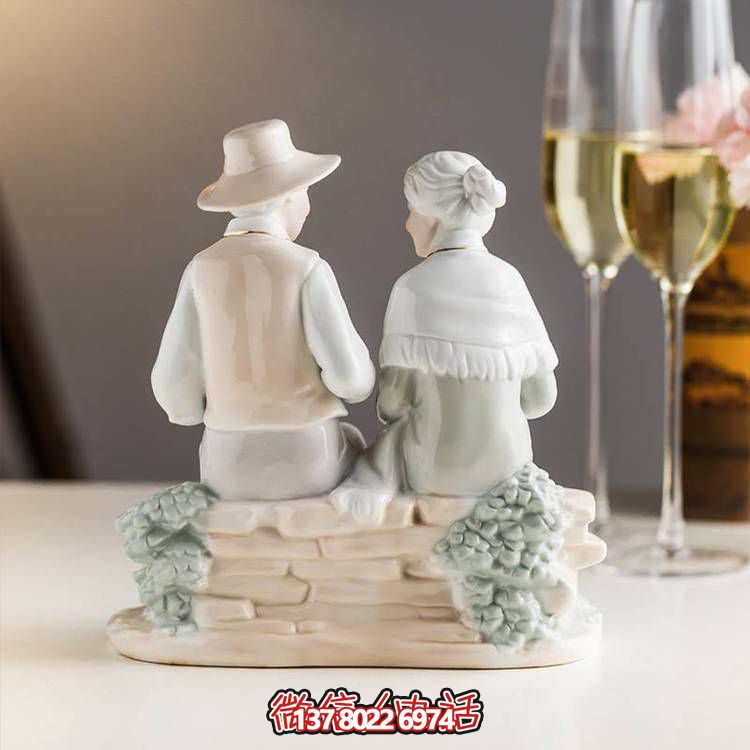 玻璃鋼雕塑人物裝飾，為室內(nèi)臥室?guī)砻篮梅諊? title=