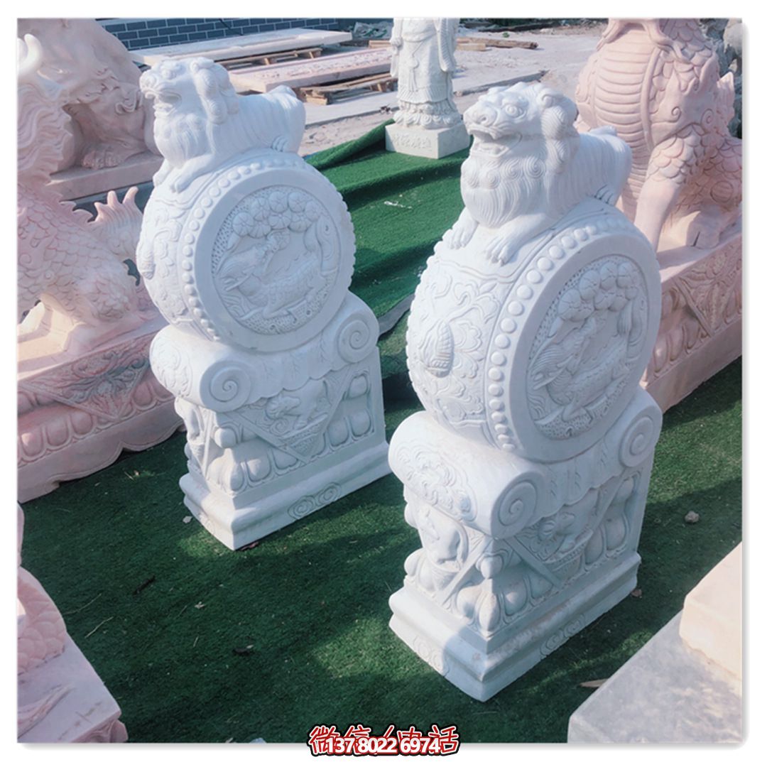 精美石雕獅子雕塑，裝點(diǎn)精致庭院