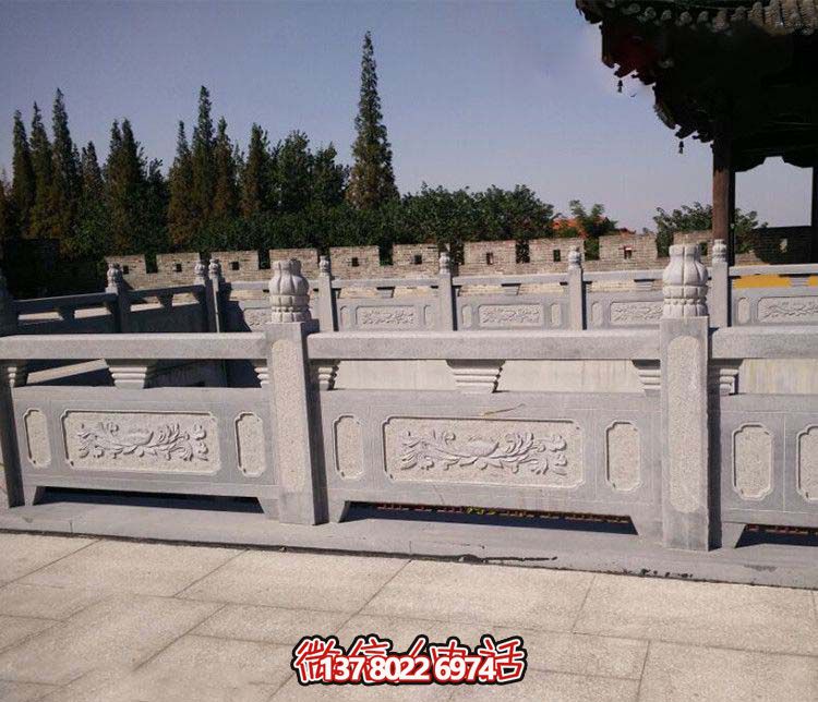 精美青石雕刻欄桿，為您的景區(qū)水池添彩