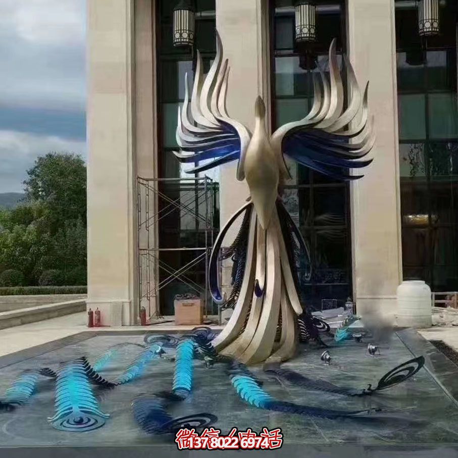 酒店裝飾藝術(shù)——不銹鋼鏡面彩繪鳳凰雕塑