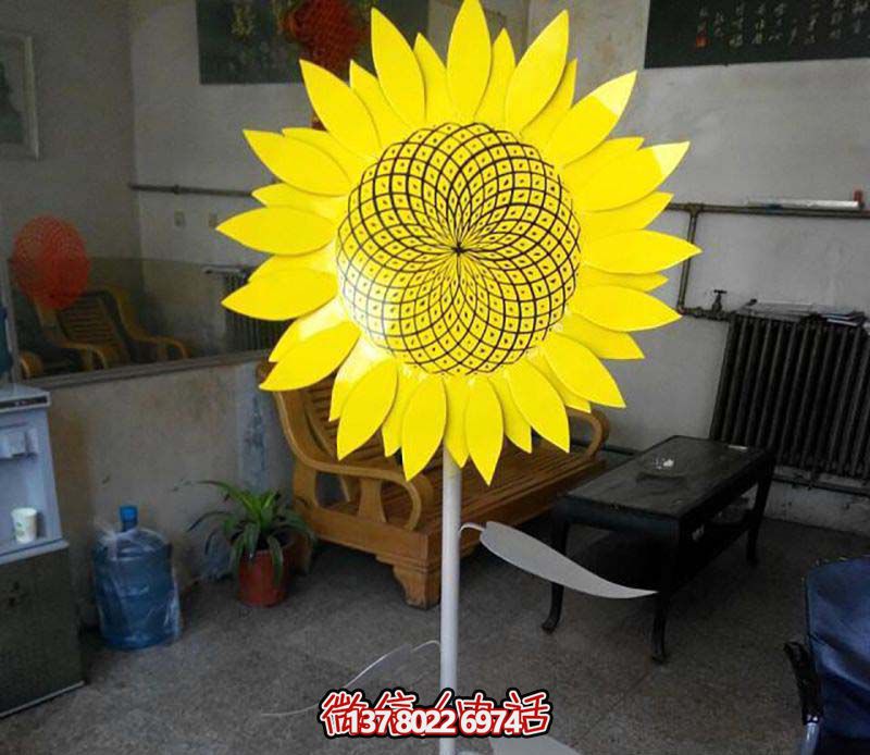不銹鋼游樂(lè)園草坪擺放雕塑，向日葵裝飾