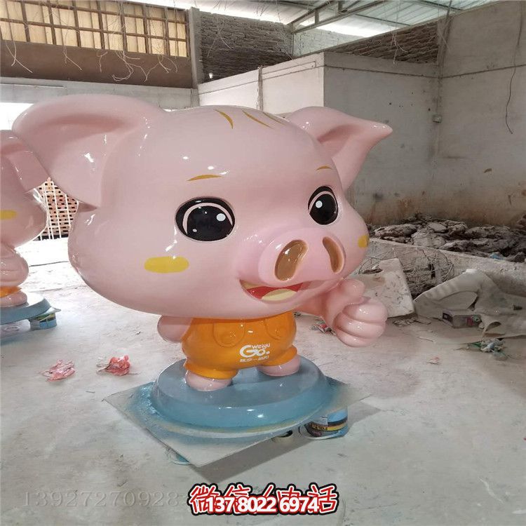 玻璃鋼豬雕塑，為您的店鋪、戶(hù)外公園增添熱鬧氣氛