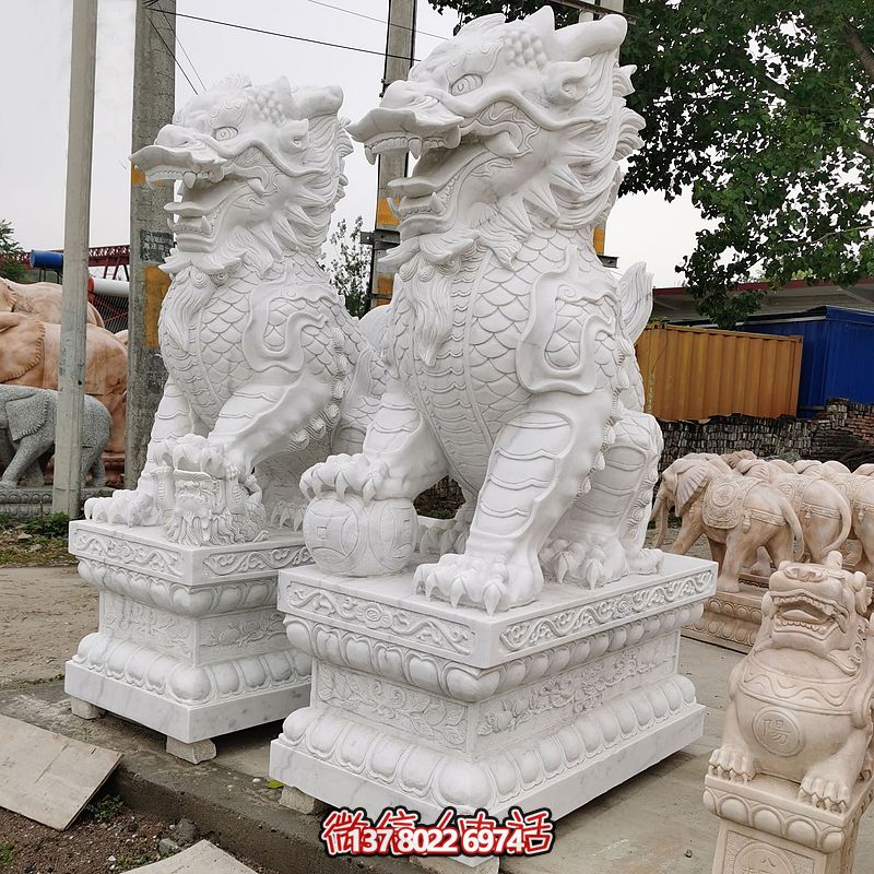 古典漢白玉大型麒麟景觀雕塑，點(diǎn)綴庭院、別墅神秘氣息