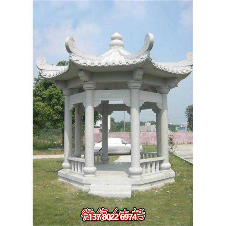 精美石雕涼亭，為公園添彩