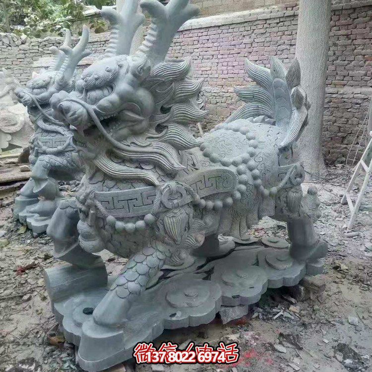 青石麒麟，吉祥神獸石雕
