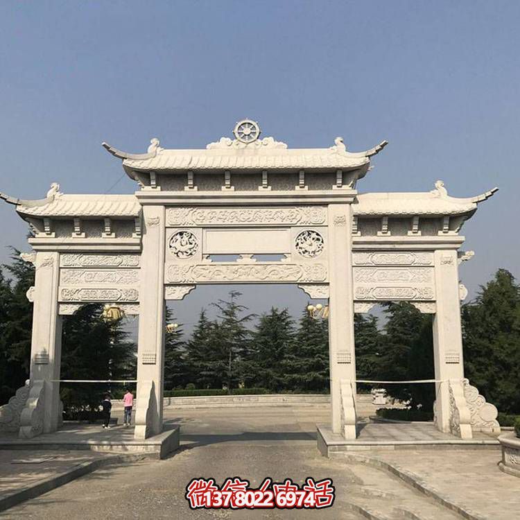 景區(qū)墓園入口擺放大理石雕刻仿古建筑三門石牌坊