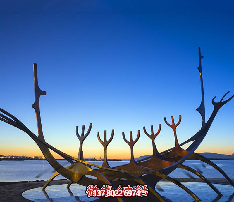海邊景區(qū)擺放簡約鑄造組合不銹鋼船雕塑 海邊景區(qū)擺放簡約鑄造組合不銹鋼船雕塑
